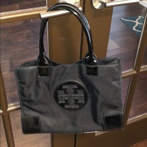 Tory Burch Ella small tote w/sunglass case